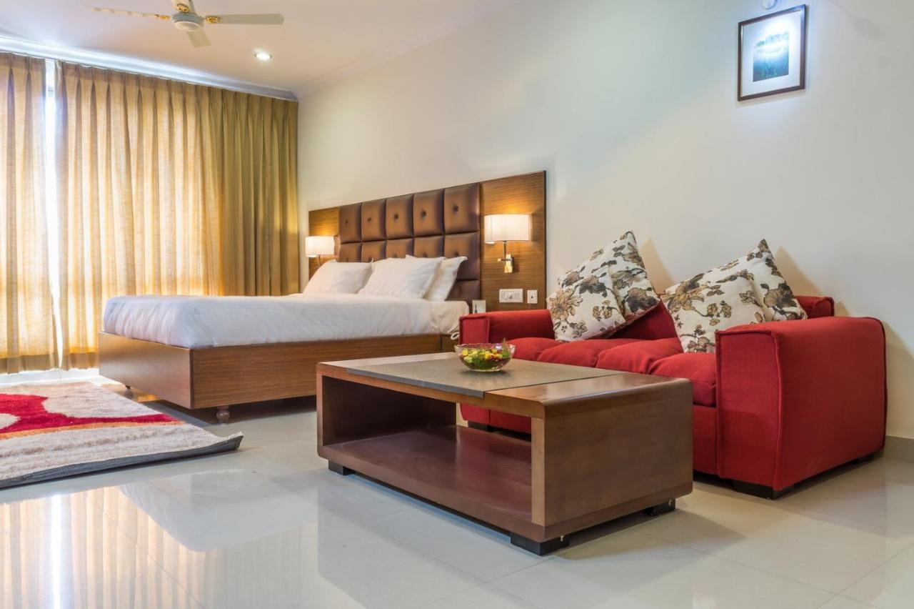 Hotel Saptagiri Hyderabad Exterior photo