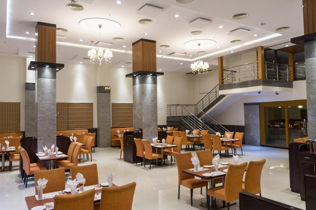 Hotel Saptagiri Hyderabad Exterior photo