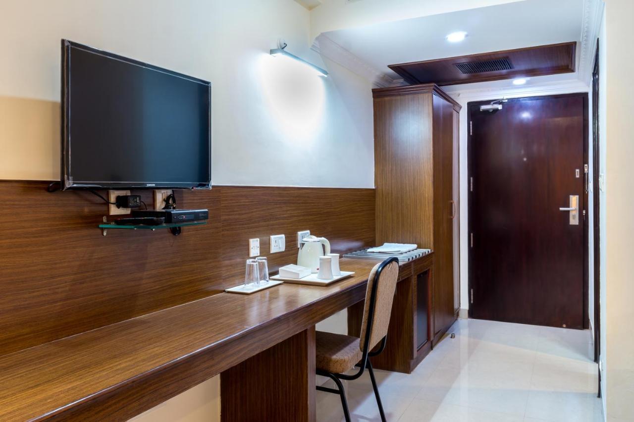 Hotel Saptagiri Hyderabad Exterior photo