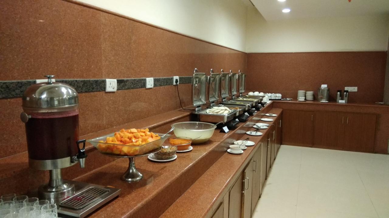 Hotel Saptagiri Hyderabad Exterior photo
